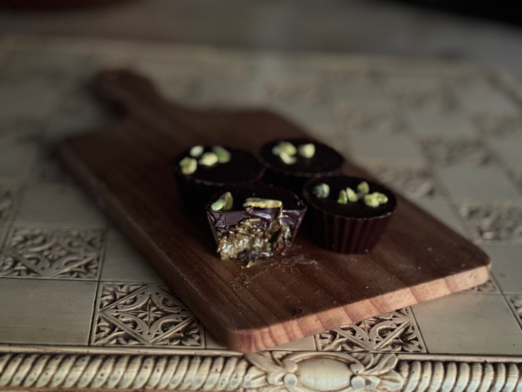 Pistachio chocolate cups